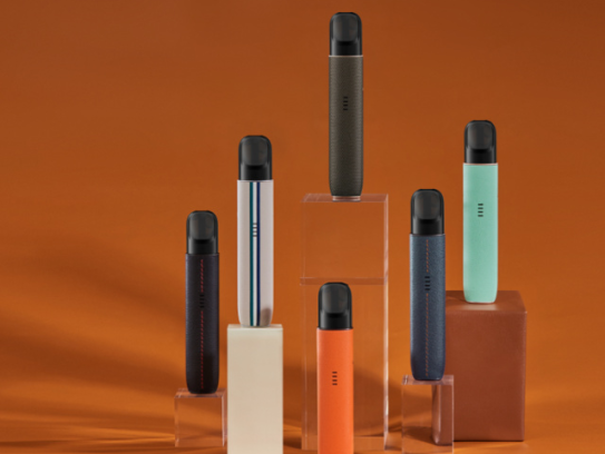 悦刻一溪云小金支10弹体验	，轻巧设计与丰富口味的完美融合